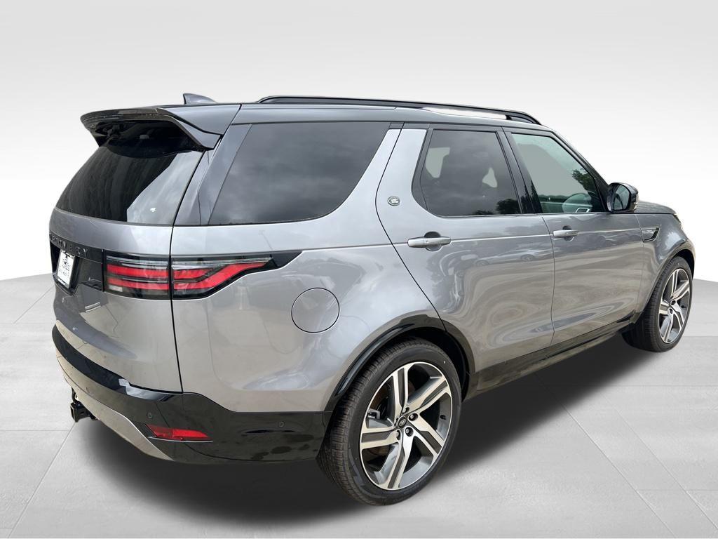 new 2024 Land Rover Discovery car, priced at $73,668