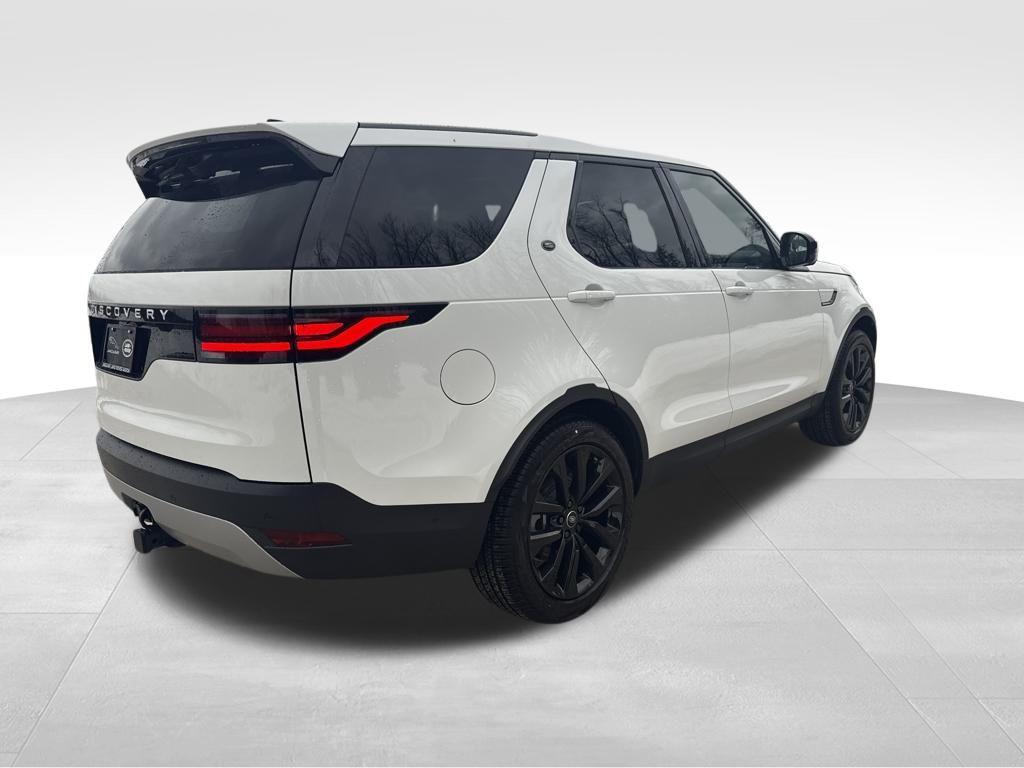 new 2026 Land Rover Discovery car, priced at $66,881