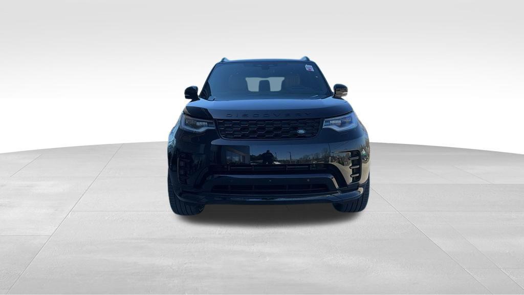 new 2024 Land Rover Discovery car, priced at $71,908