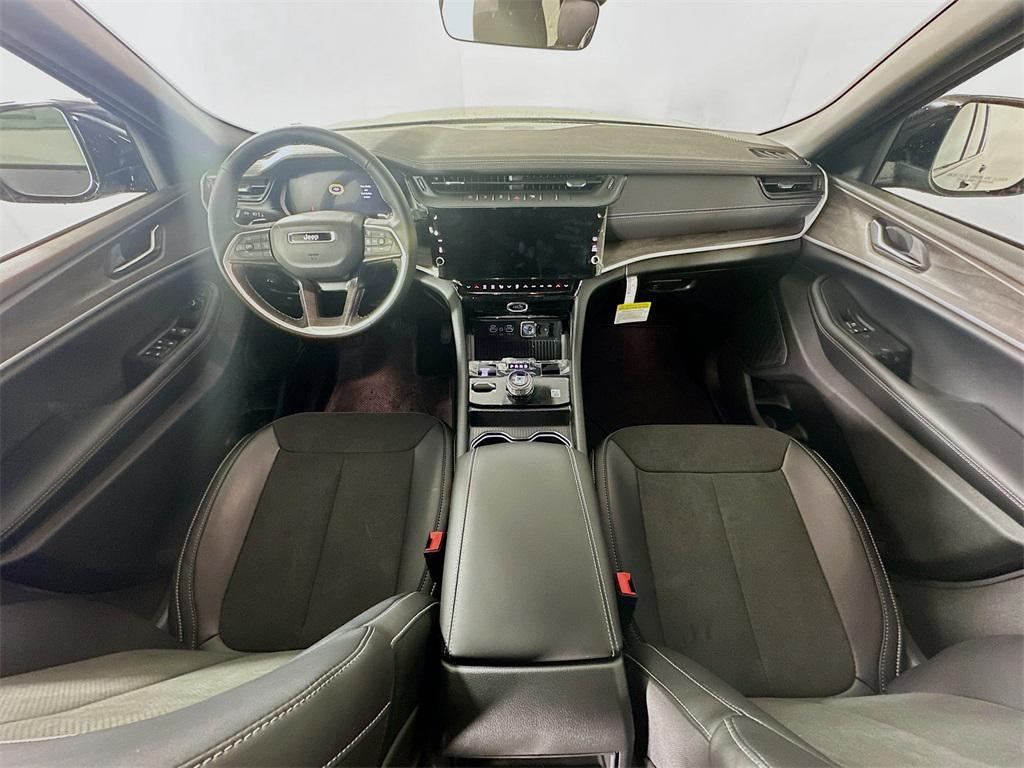 new 2026 Jeep Grand Cherokee car, priced at $45,860