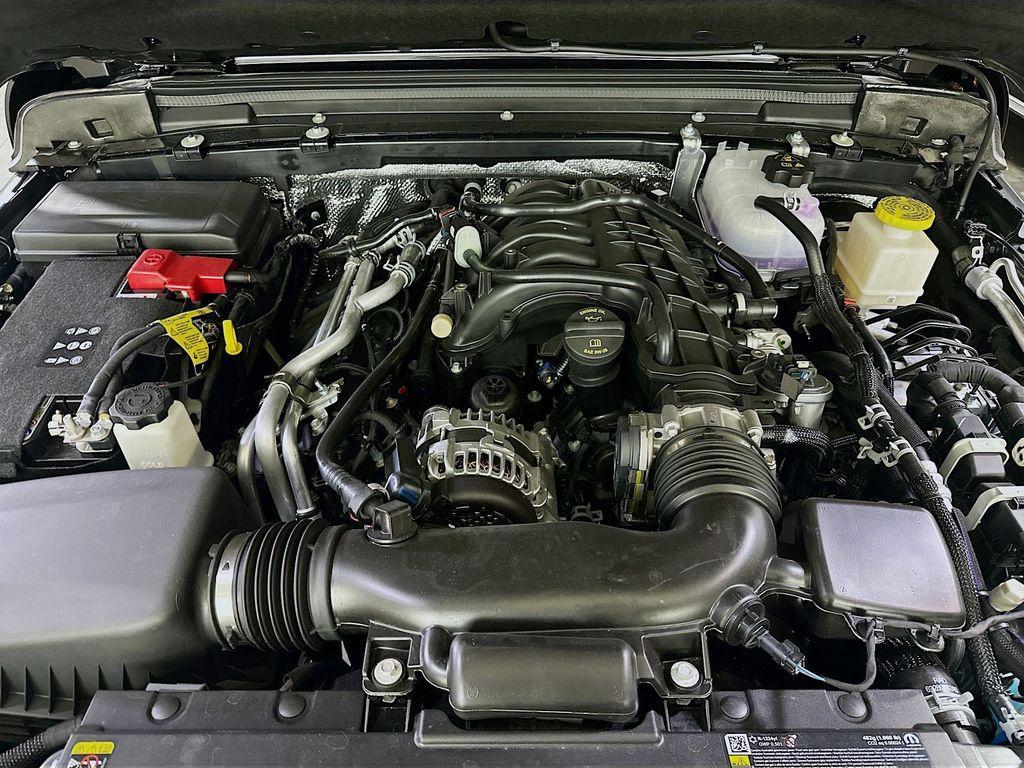 new 2025 Jeep Gladiator car, priced at $39,934