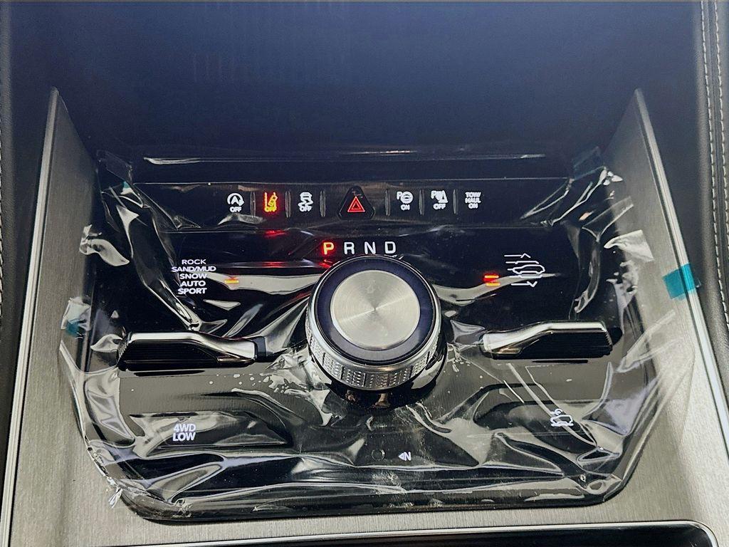 new 2026 Jeep Grand Wagoneer L car, priced at $83,487