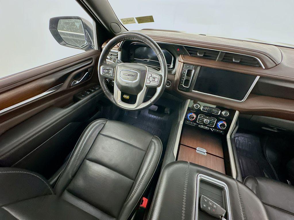used 2022 GMC Yukon XL car, priced at $59,876