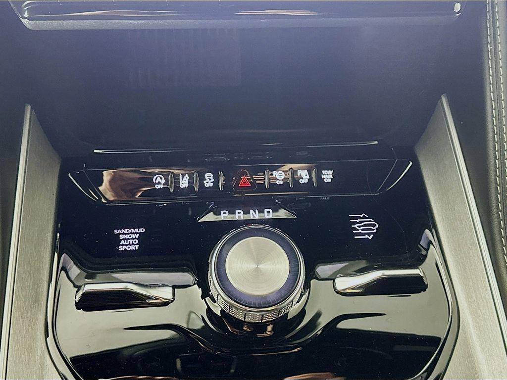 new 2026 Jeep Grand Wagoneer L car, priced at $78,430