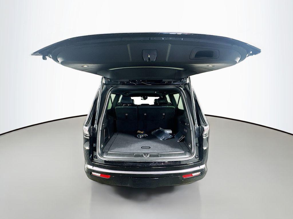 new 2026 Jeep Grand Wagoneer L car, priced at $78,430