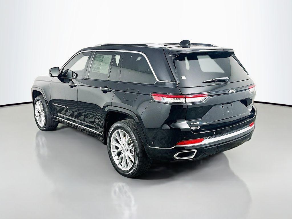 used 2023 Jeep Grand Cherokee car, priced at $33,335