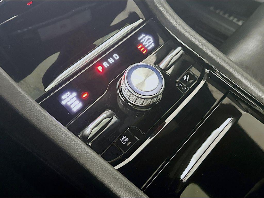 used 2023 Jeep Grand Cherokee car, priced at $33,335