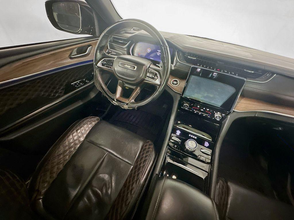 used 2023 Jeep Grand Cherokee car, priced at $33,335