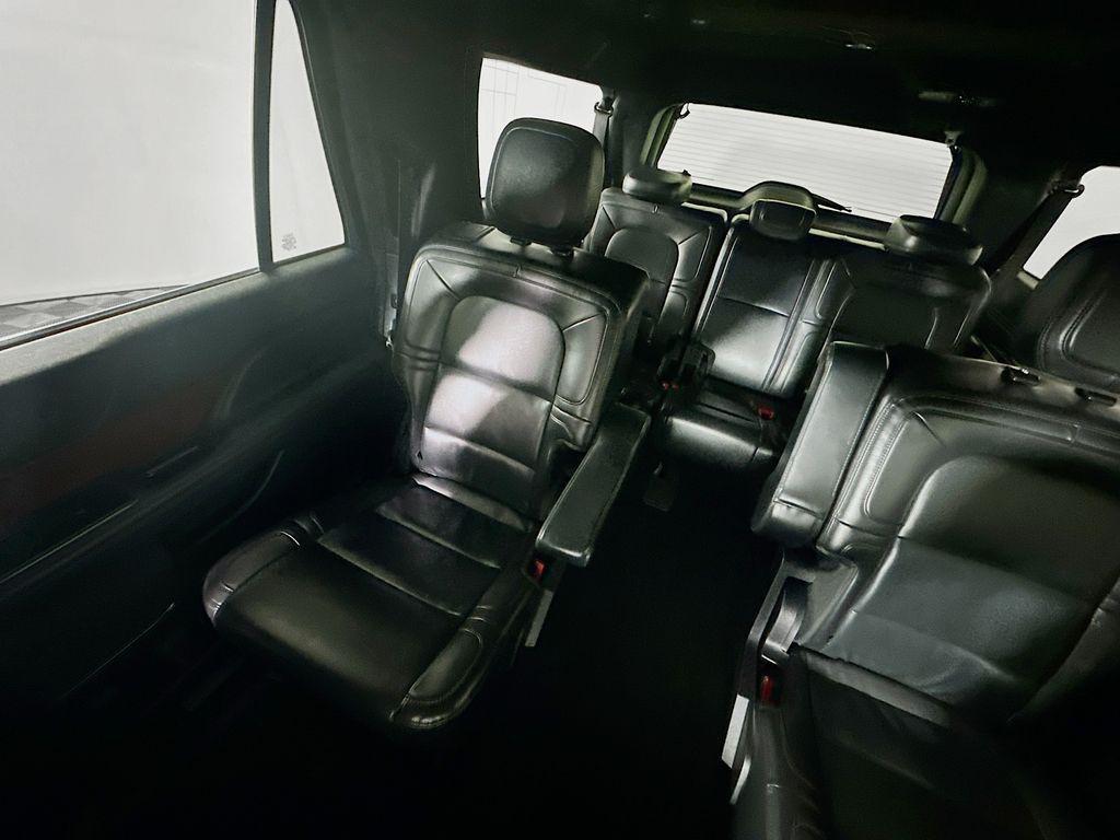 used 2022 Lincoln Navigator car, priced at $35,535