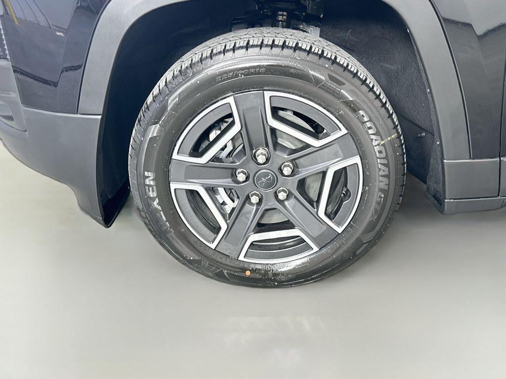 new 2026 Jeep Cherokee car, priced at $41,676