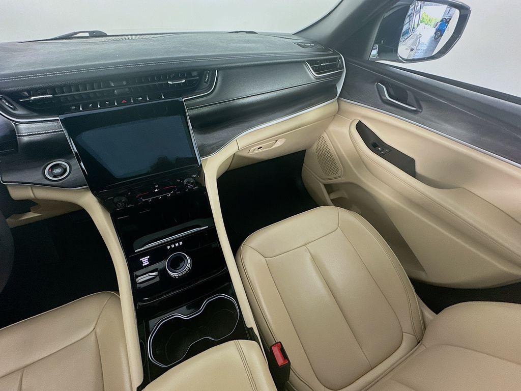 used 2023 Jeep Grand Cherokee car, priced at $27,634