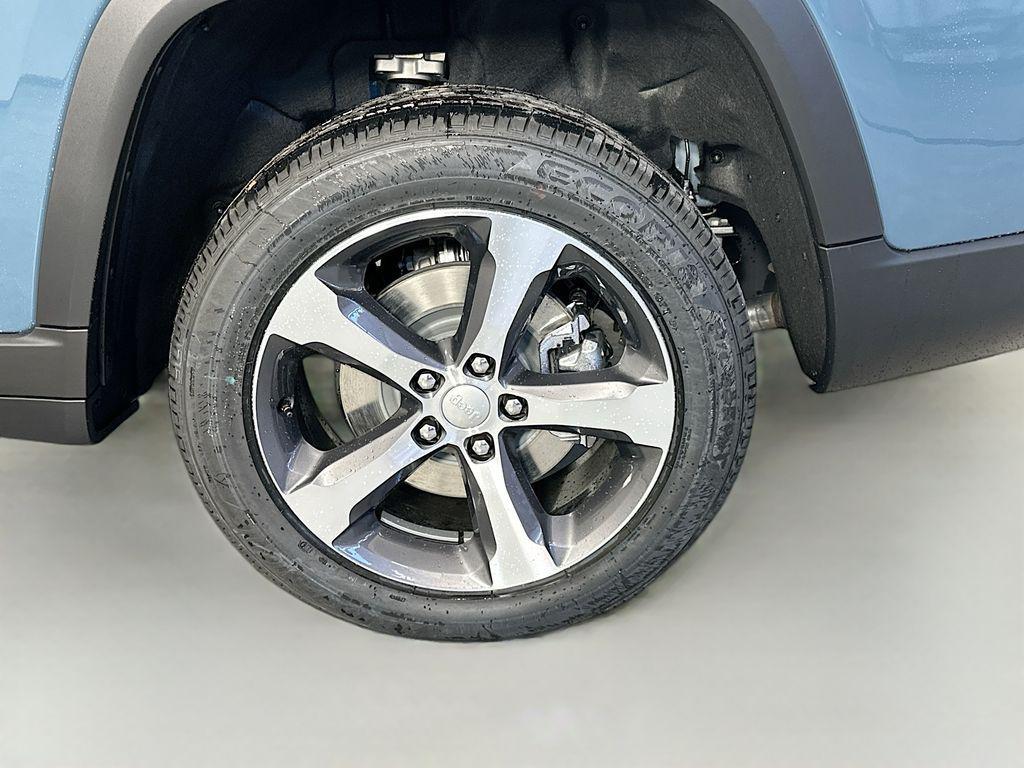 new 2026 Jeep Grand Cherokee L car, priced at $50,851