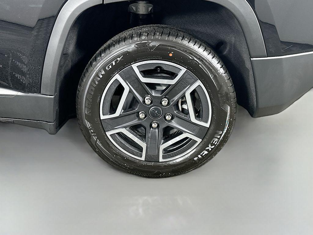 new 2026 Jeep Cherokee car, priced at $37,409