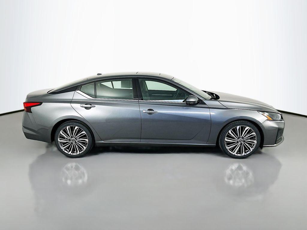 used 2023 Nissan Altima car, priced at $20,834