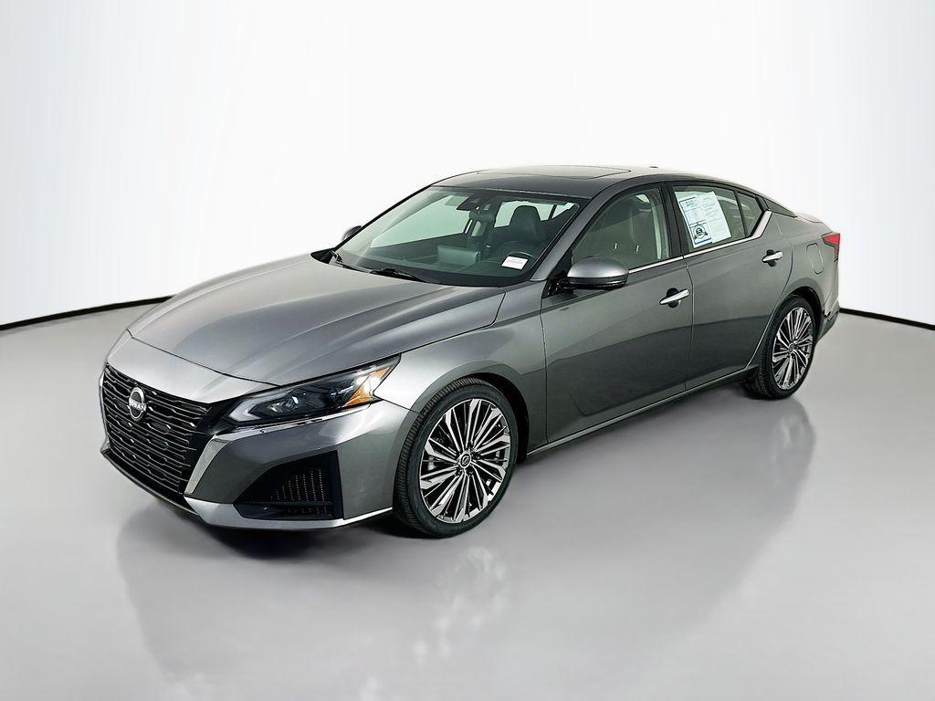 used 2023 Nissan Altima car, priced at $20,834