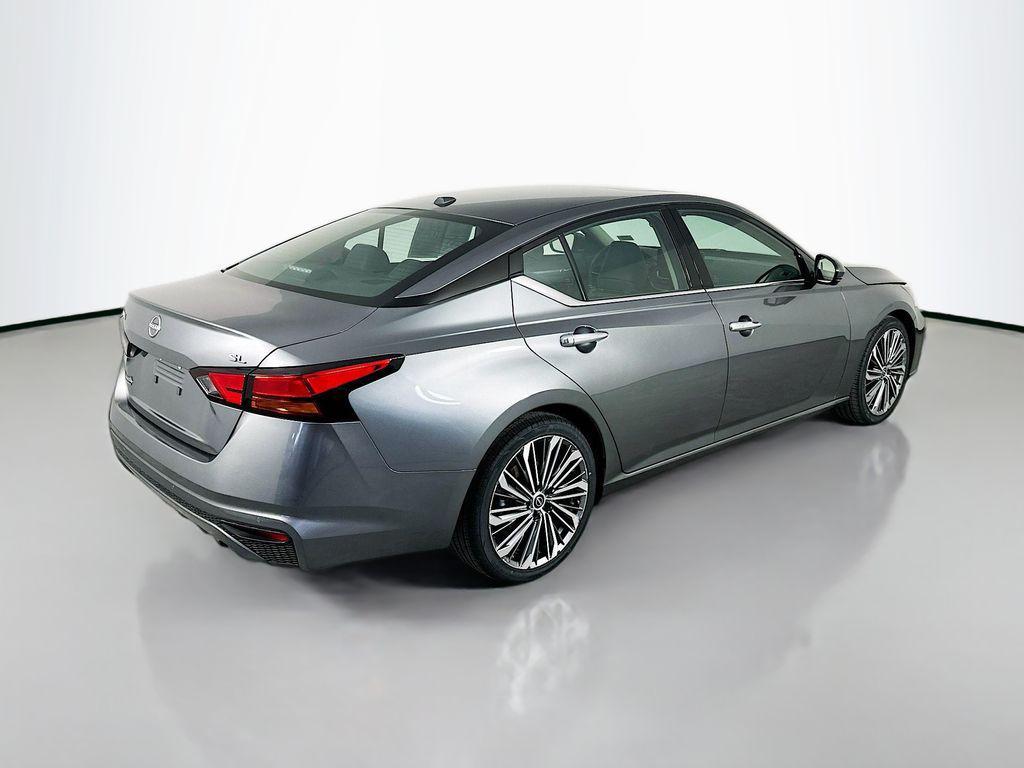 used 2023 Nissan Altima car, priced at $20,834