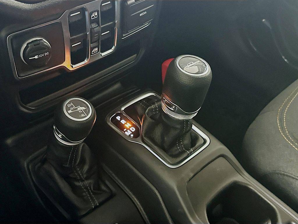 new 2025 Jeep Gladiator car, priced at $43,501