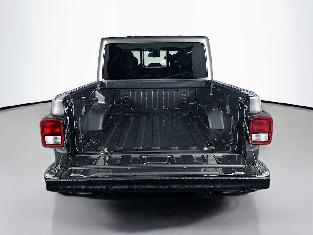 new 2025 Jeep Gladiator car, priced at $43,501