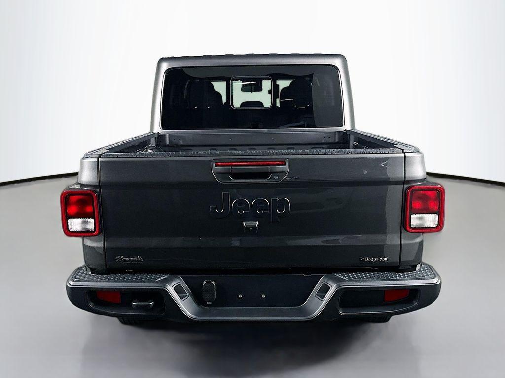 new 2025 Jeep Gladiator car, priced at $43,501