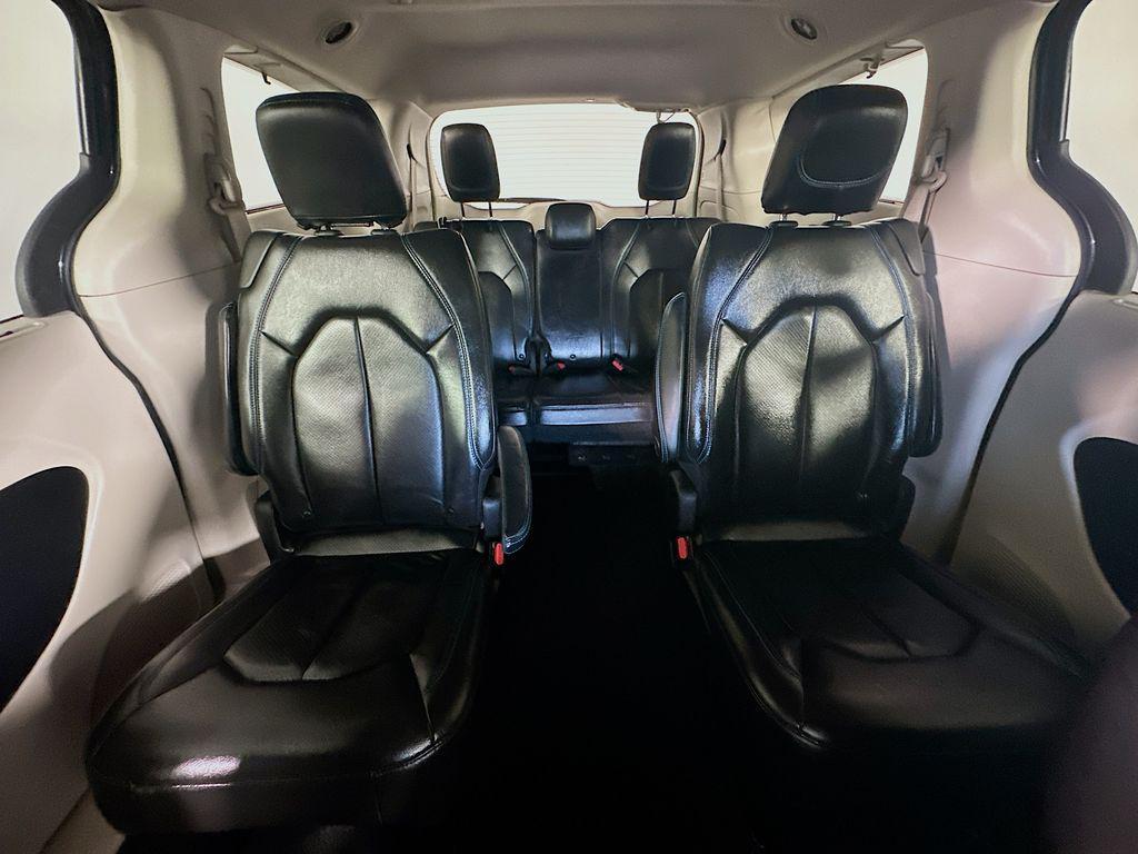 used 2021 Chrysler Pacifica car, priced at $19,334
