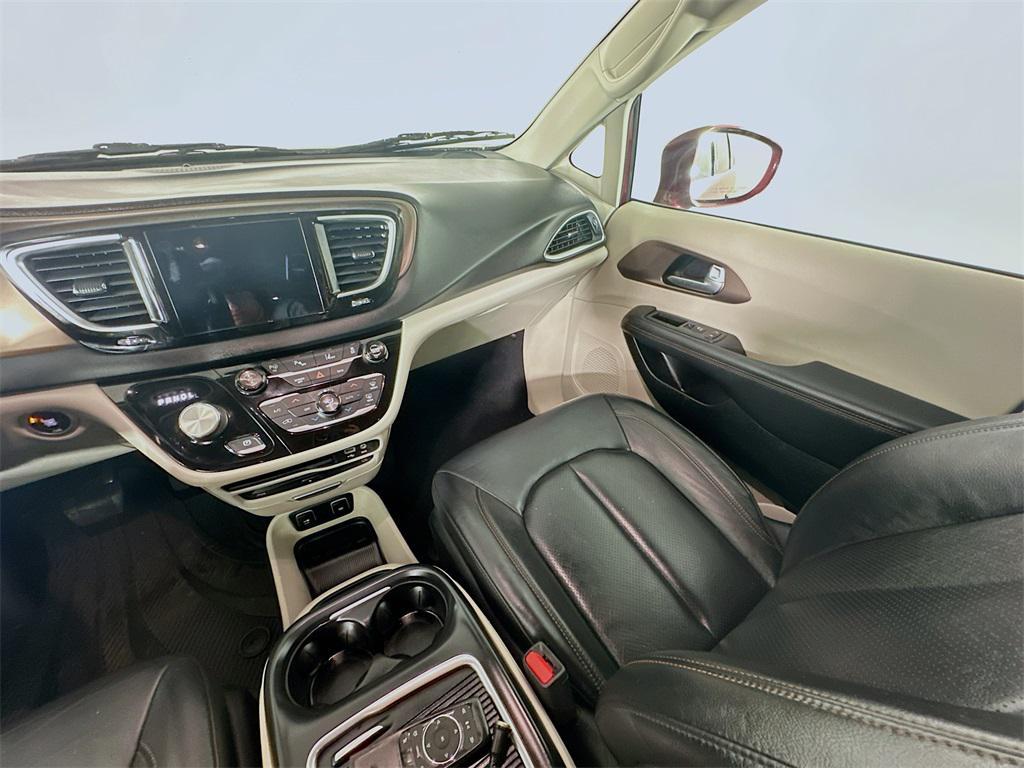 used 2017 Chrysler Pacifica car, priced at $13,785
