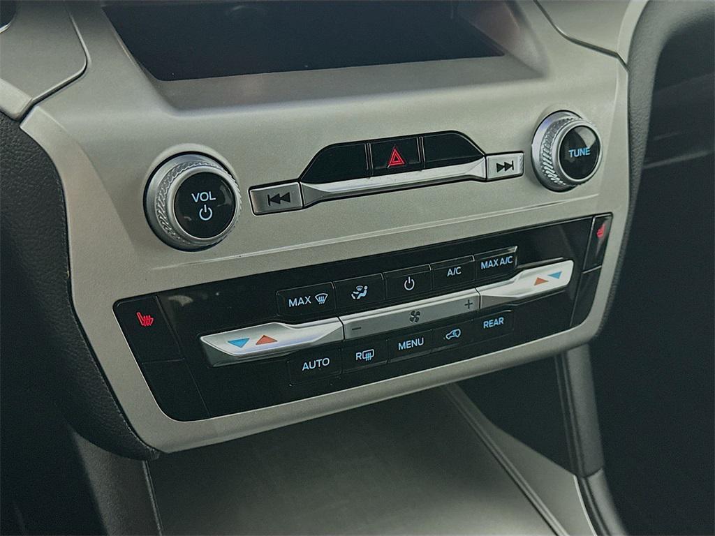 used 2022 Ford Explorer car