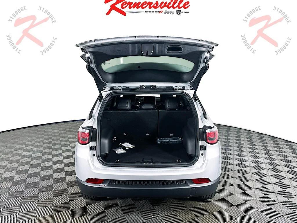 new 2026 Jeep Compass car, priced at $30,884