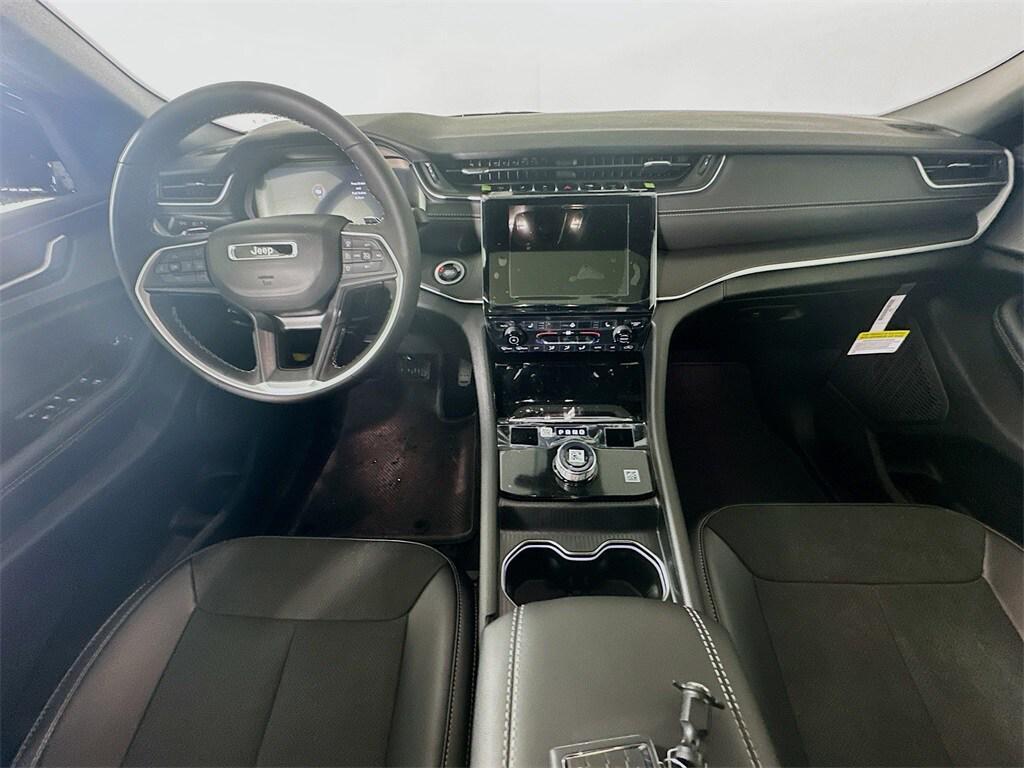 new 2025 Jeep Grand Cherokee L car, priced at $44,724