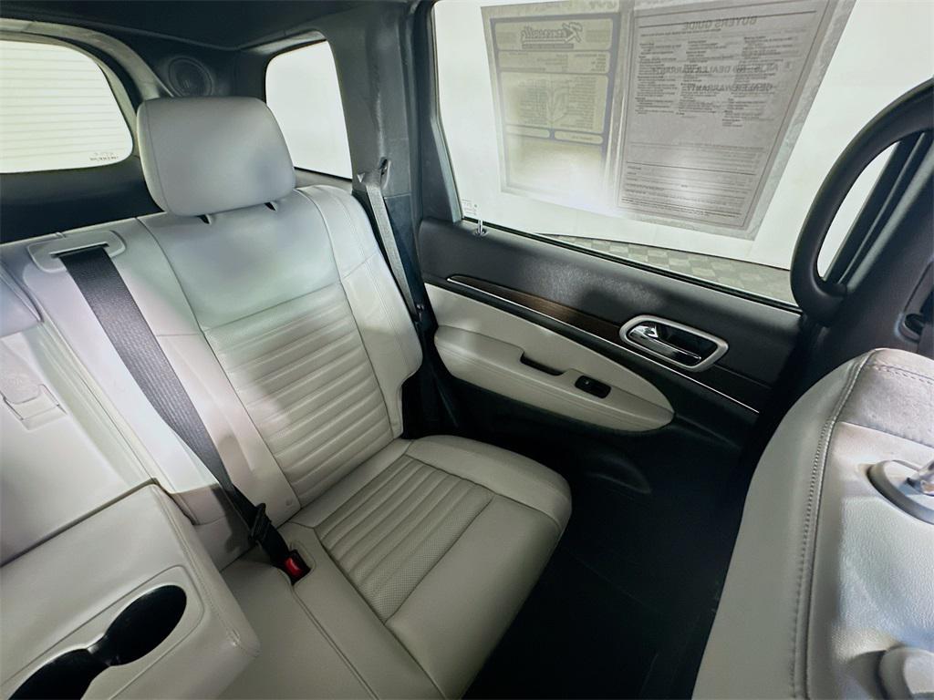 used 2018 Jeep Grand Cherokee car, priced at $17,785