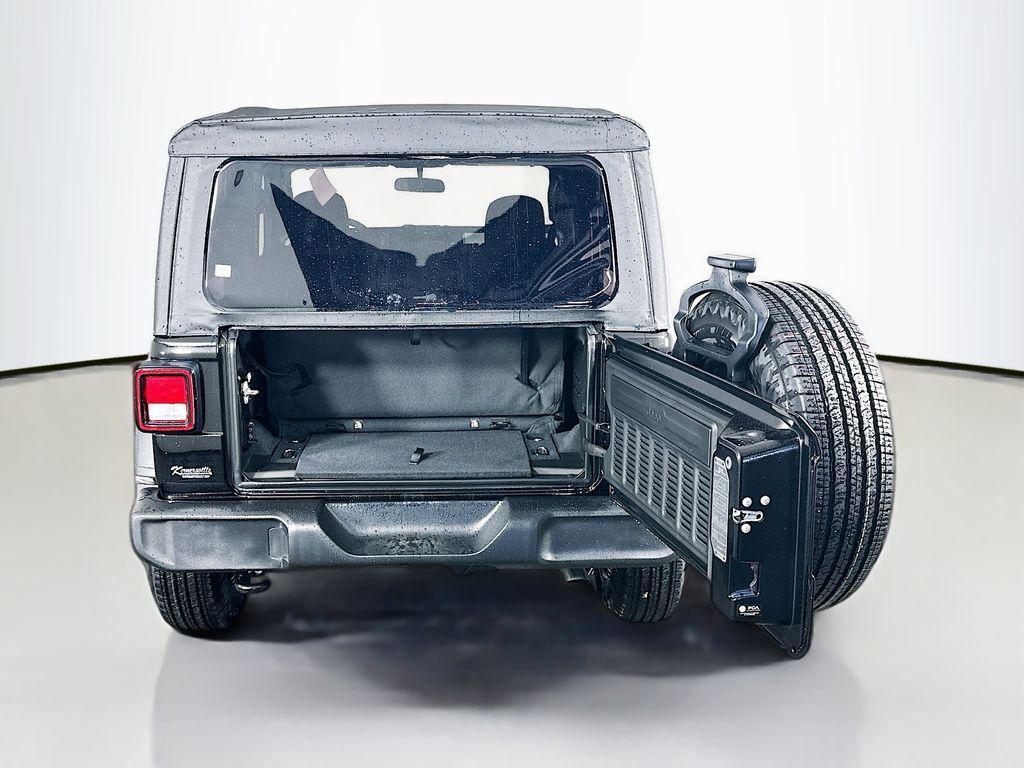 new 2026 Jeep Wrangler car, priced at $36,325