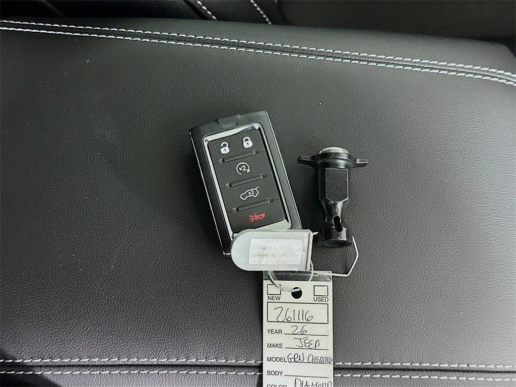 new 2026 Jeep Grand Cherokee car, priced at $45,860