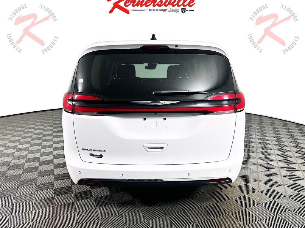 used 2024 Chrysler Pacifica car, priced at $26,935