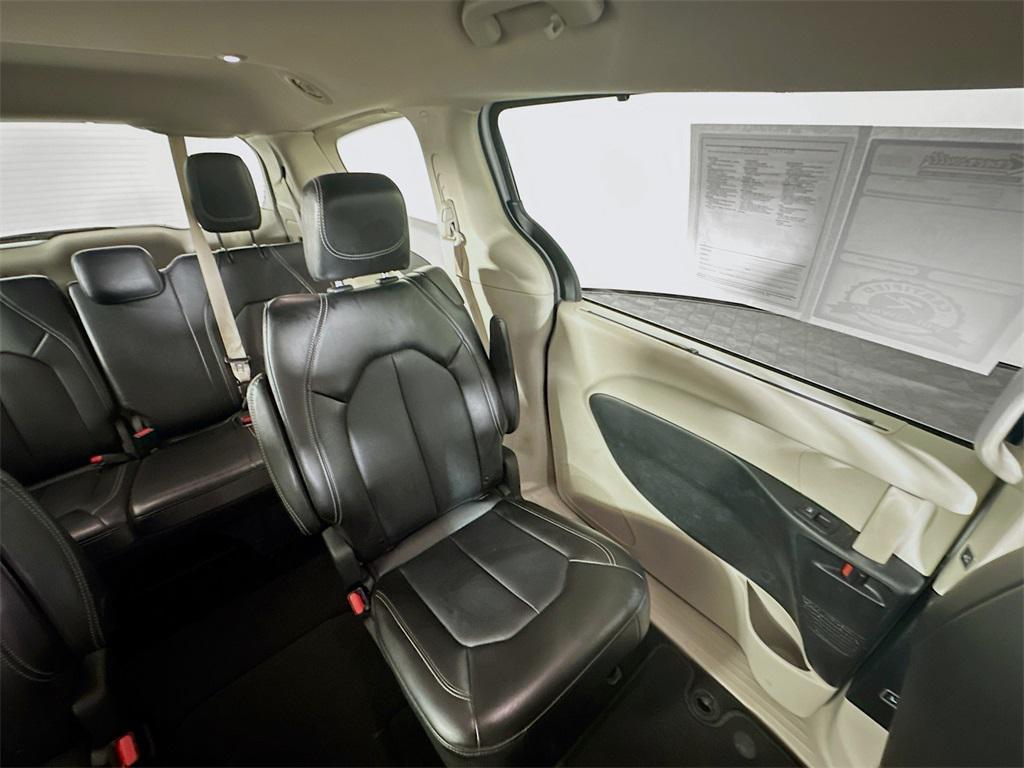 used 2024 Chrysler Pacifica car, priced at $26,935