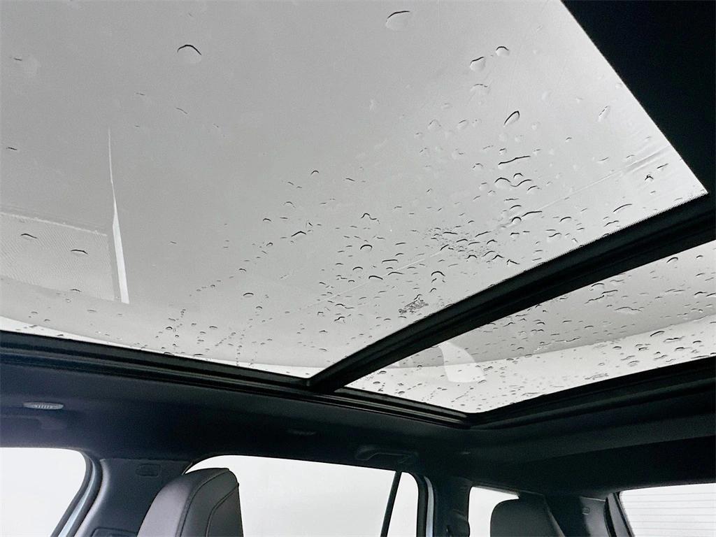 new 2026 Jeep Cherokee car, priced at $46,215