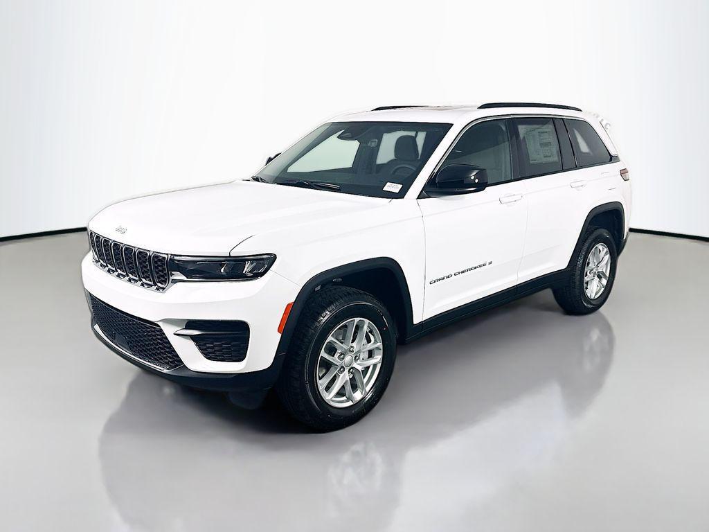new 2025 Jeep Grand Cherokee car, priced at $32,234