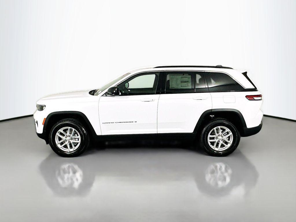 new 2025 Jeep Grand Cherokee car, priced at $32,234
