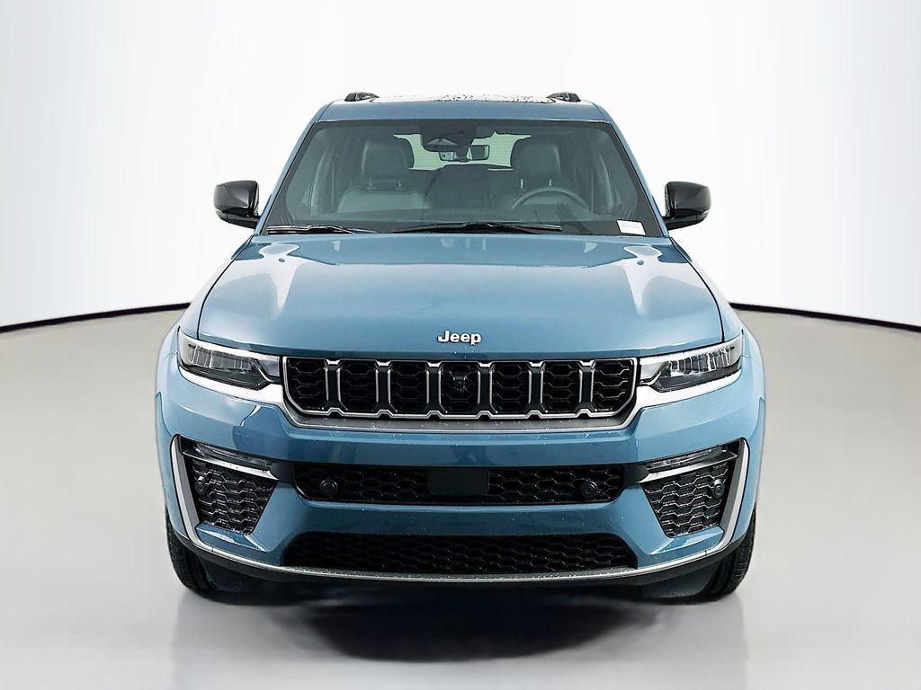 new 2026 Jeep Grand Cherokee car, priced at $47,017
