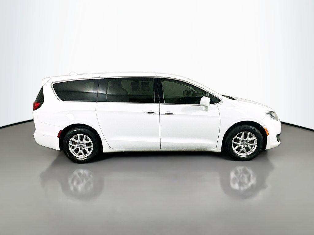 used 2020 Chrysler Pacifica car, priced at $16,184