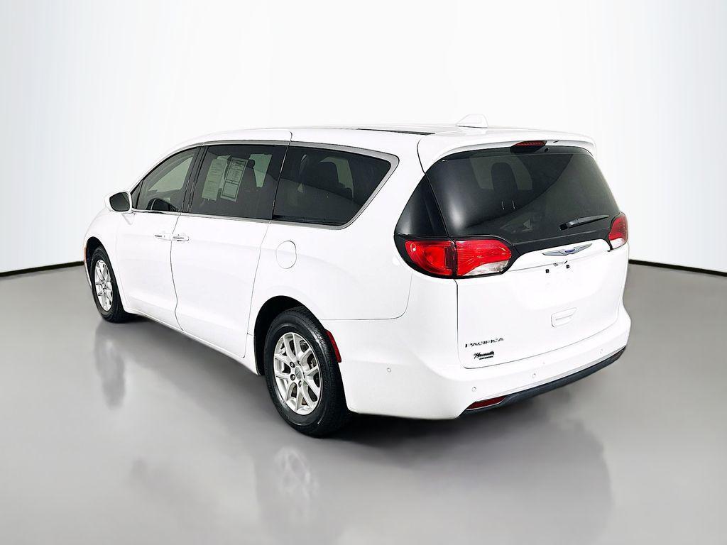 used 2020 Chrysler Pacifica car, priced at $16,184