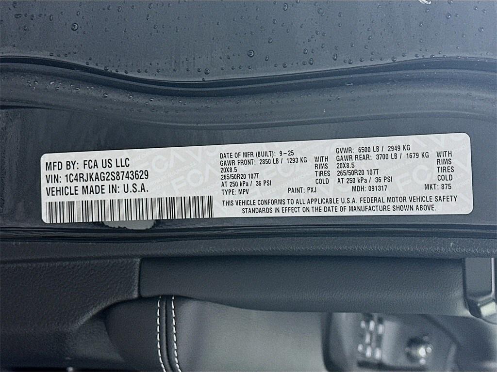 new 2025 Jeep Grand Cherokee L car, priced at $43,858