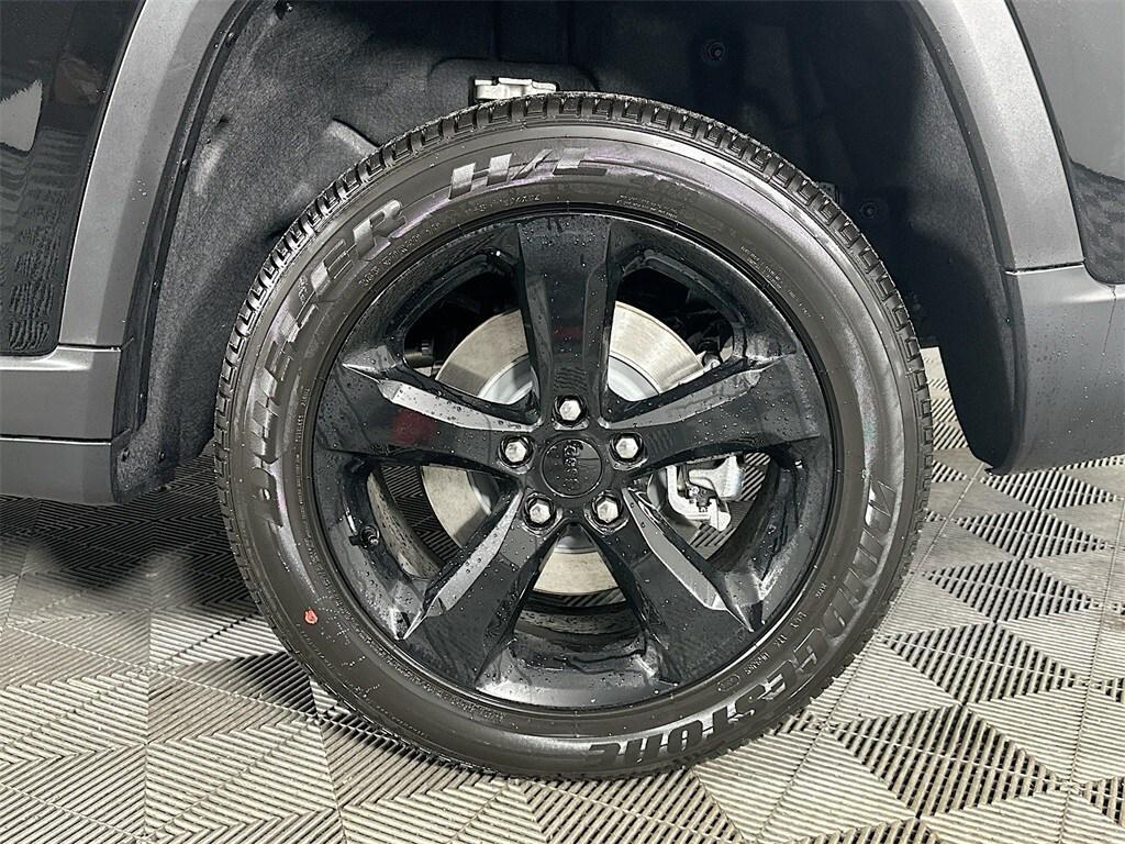 new 2025 Jeep Grand Cherokee L car, priced at $43,858