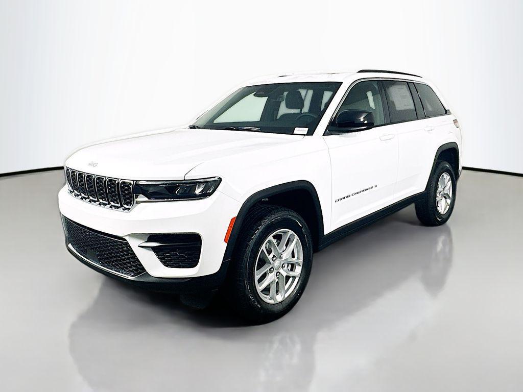 new 2025 Jeep Grand Cherokee car, priced at $32,659