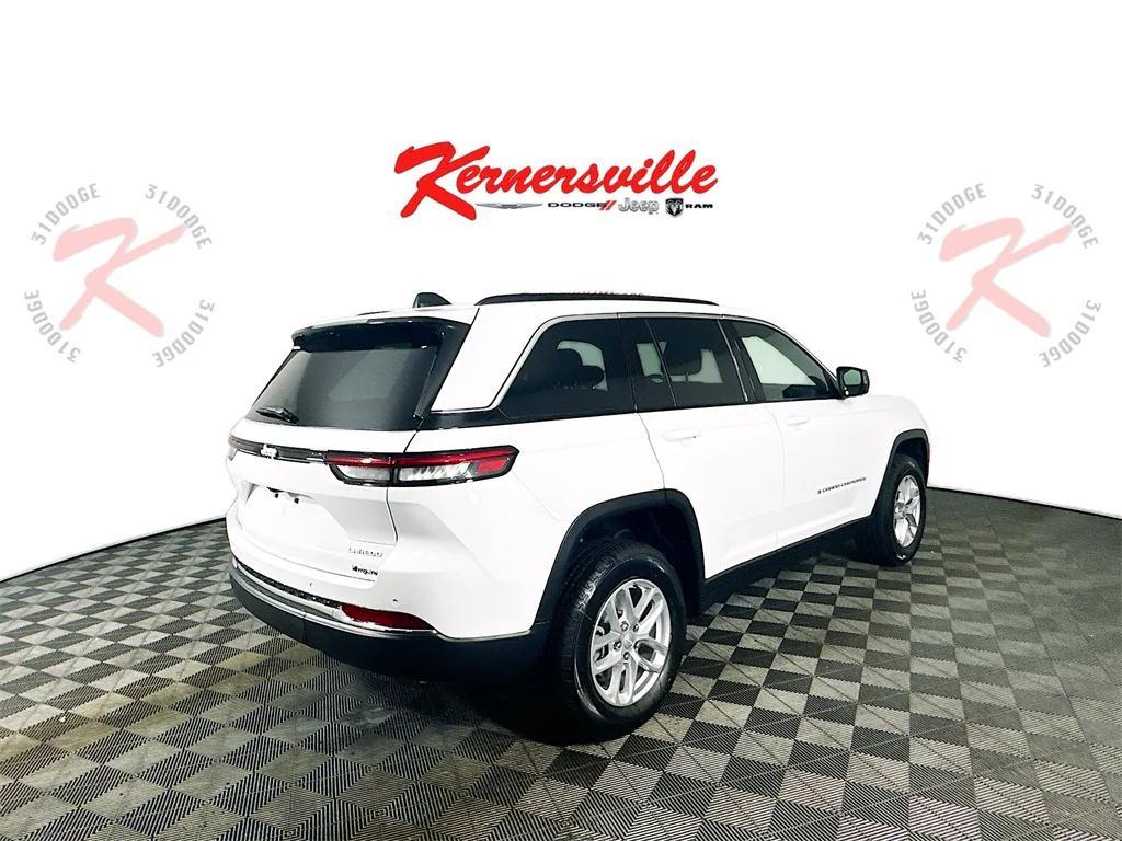 new 2025 Jeep Grand Cherokee car, priced at $33,558