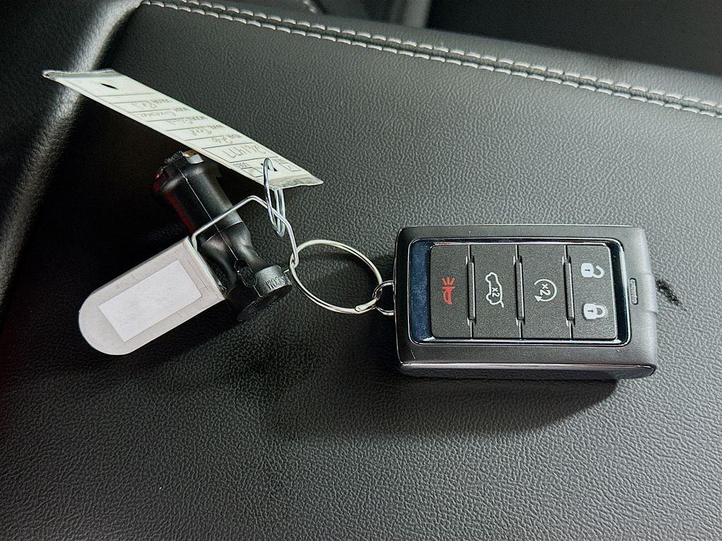 new 2026 Jeep Grand Cherokee L car, priced at $48,762