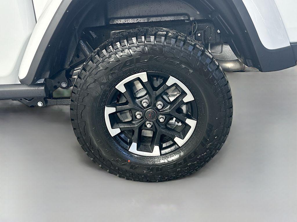 new 2026 Jeep Gladiator car, priced at $57,354