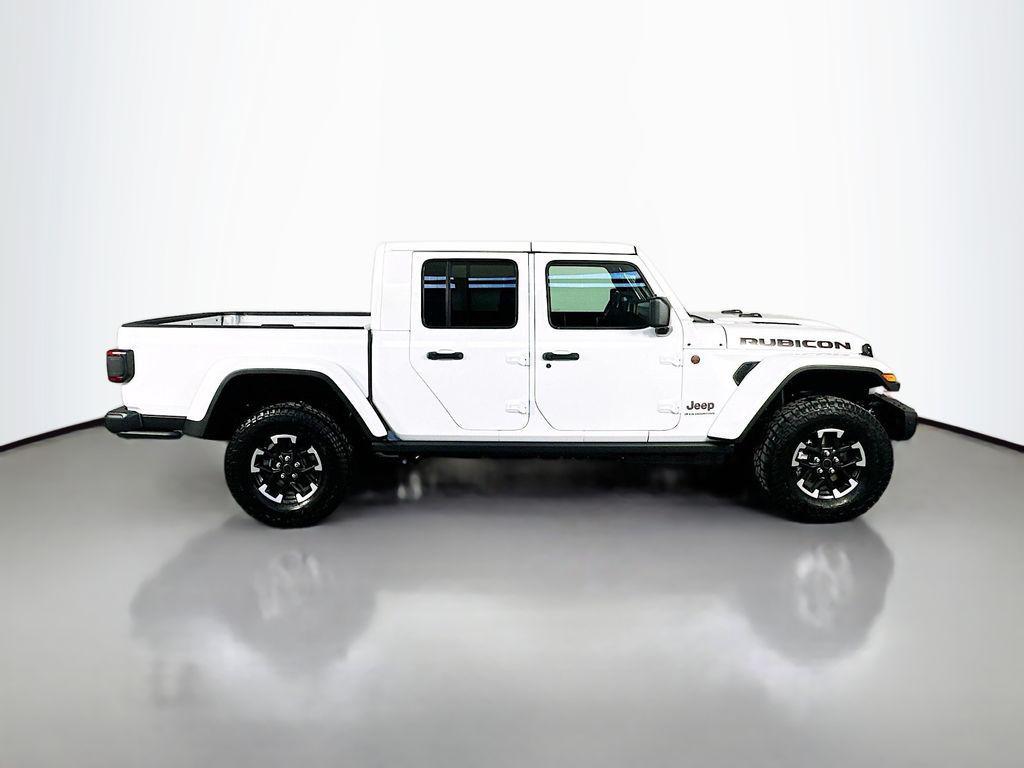 new 2026 Jeep Gladiator car, priced at $57,354