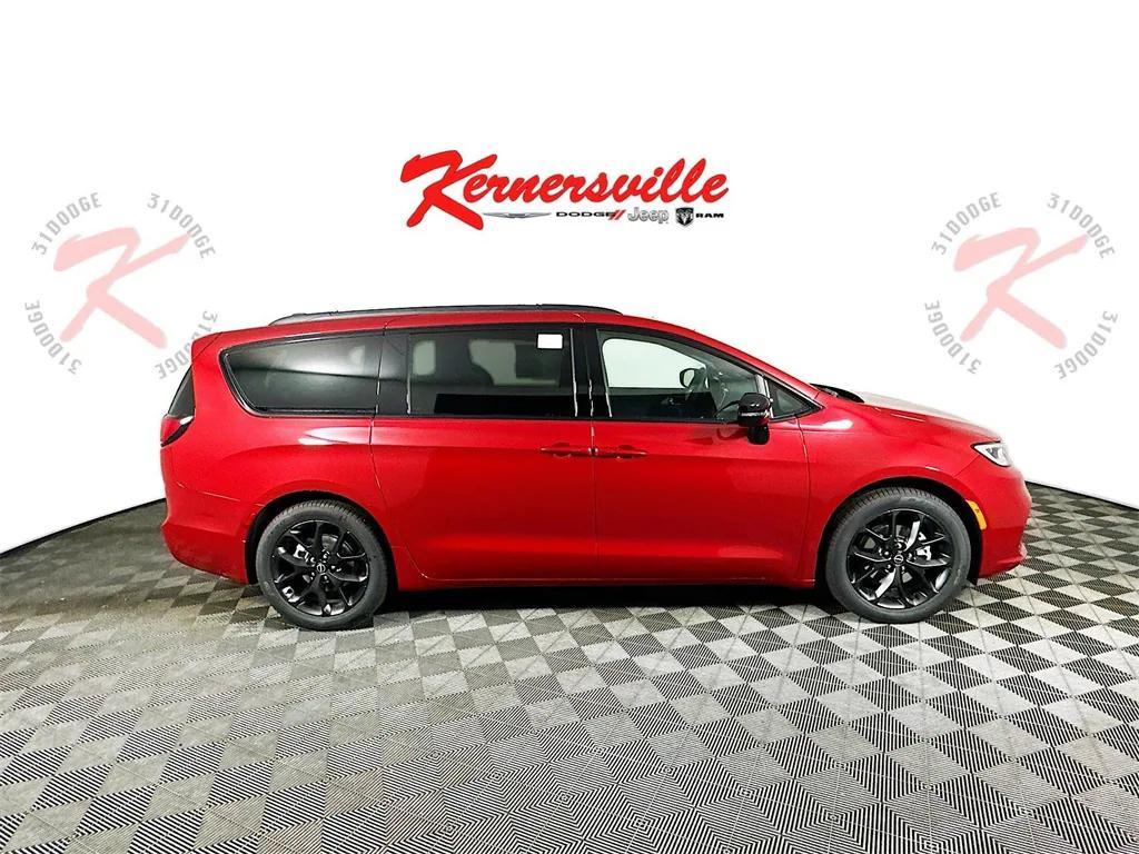 new 2026 Chrysler Pacifica car, priced at $50,219