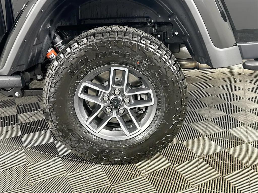 new 2025 Jeep Gladiator car, priced at $53,496