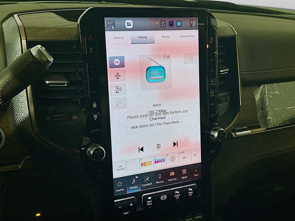 Molten Red Pearlcoat 2026 RAM 3500 Longhorn