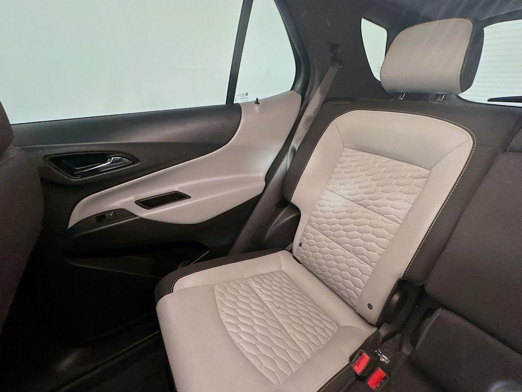used 2021 Chevrolet Equinox car, priced at $19,234